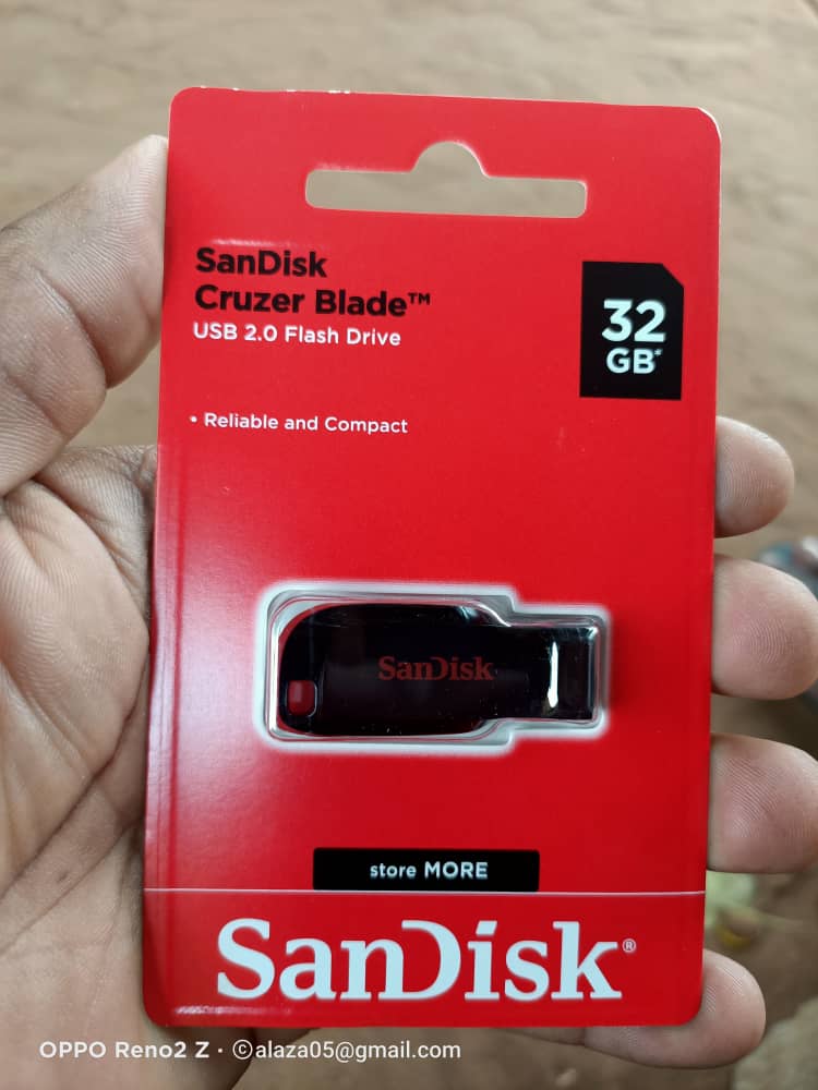 CLÉ USB ET ORIGINAL 32GB